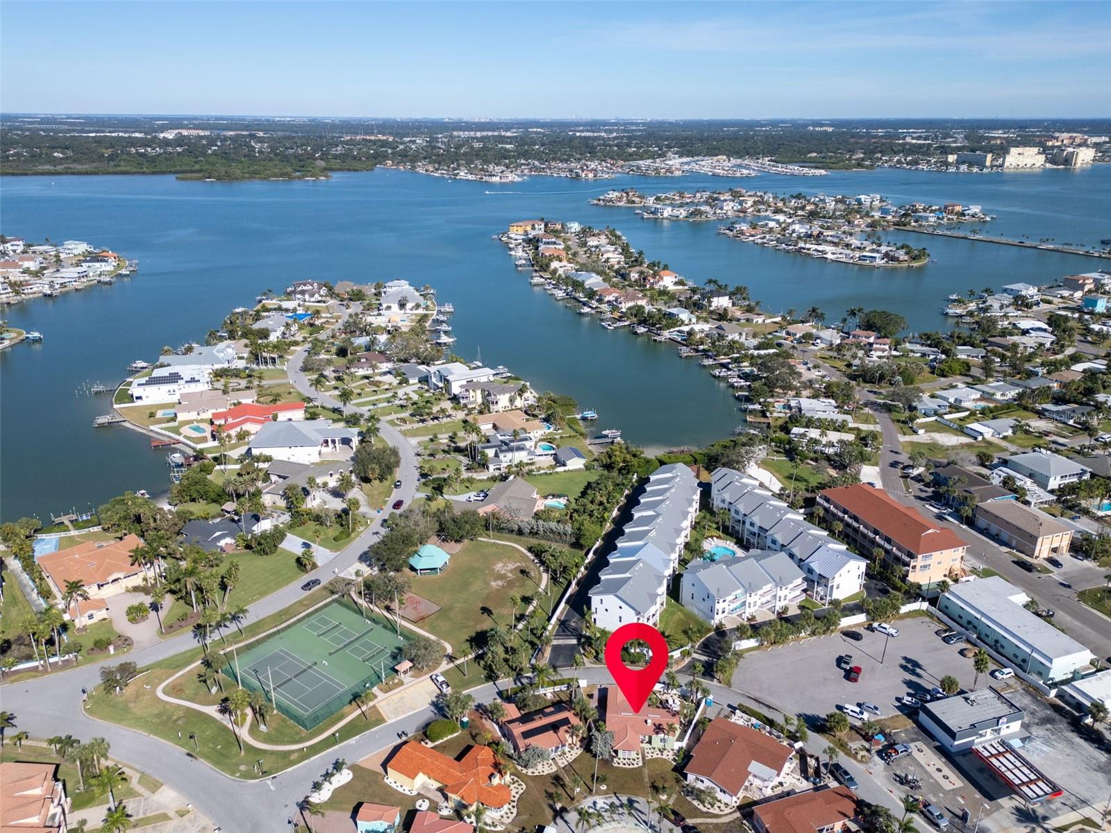 16613 GULF BLVD — photo 46