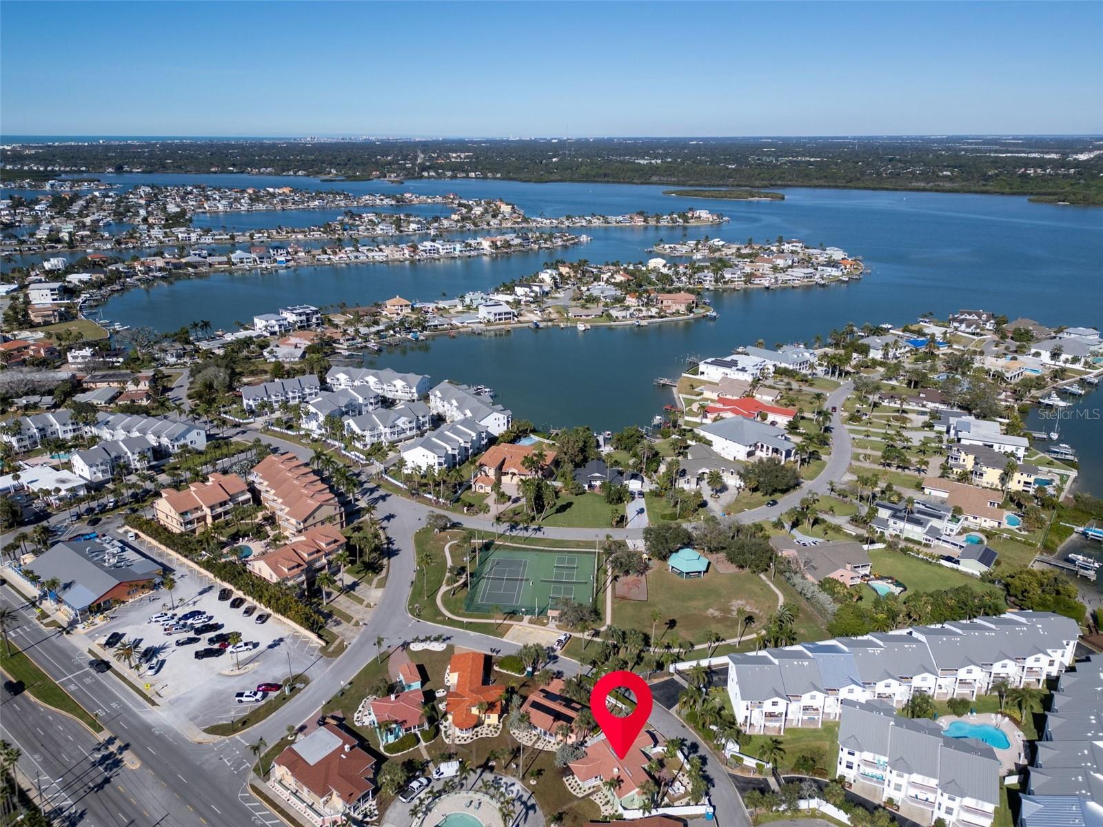 16613 GULF BLVD — photo 45