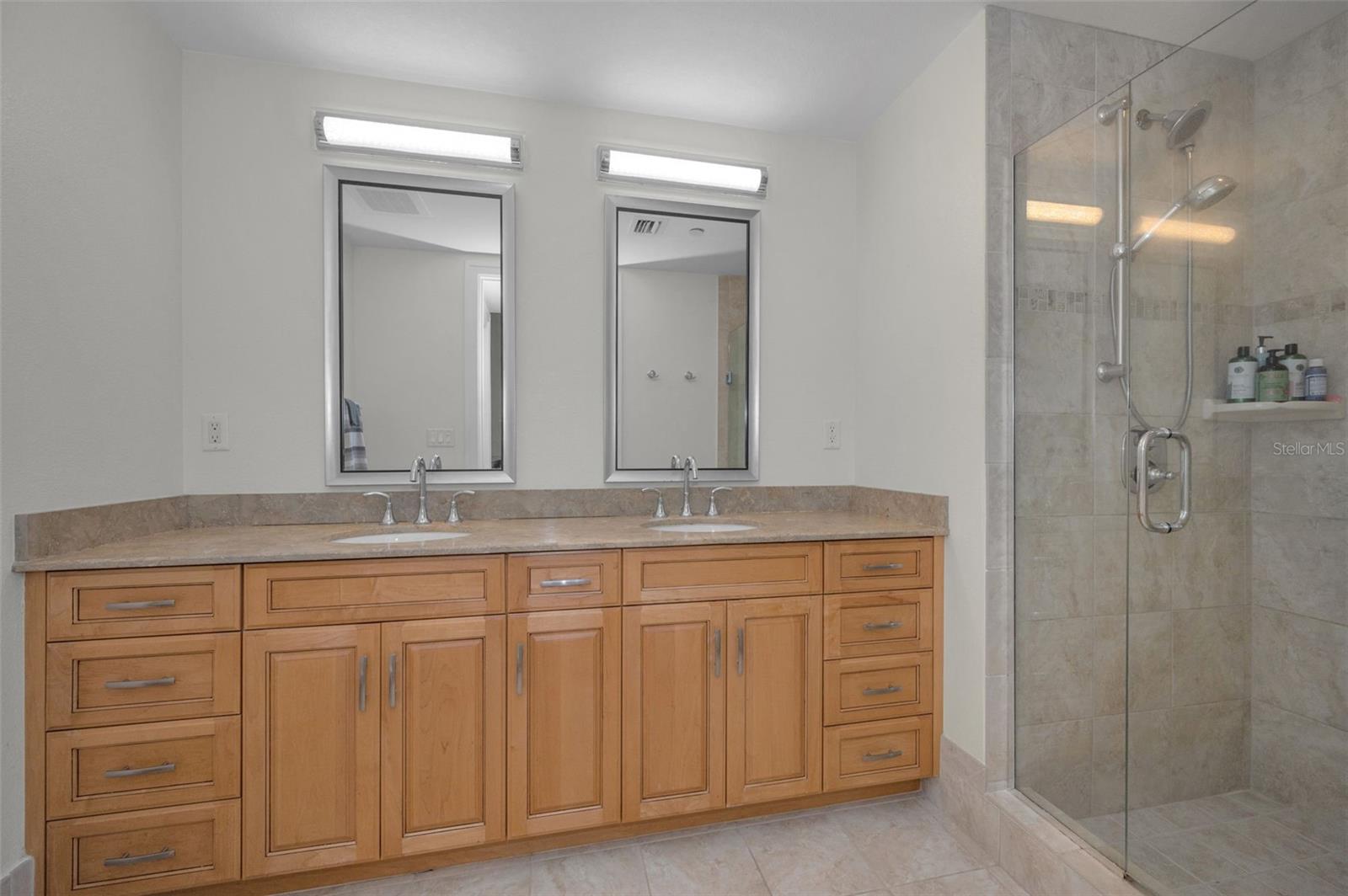 331 CLEVELAND ST #310 — photo 30