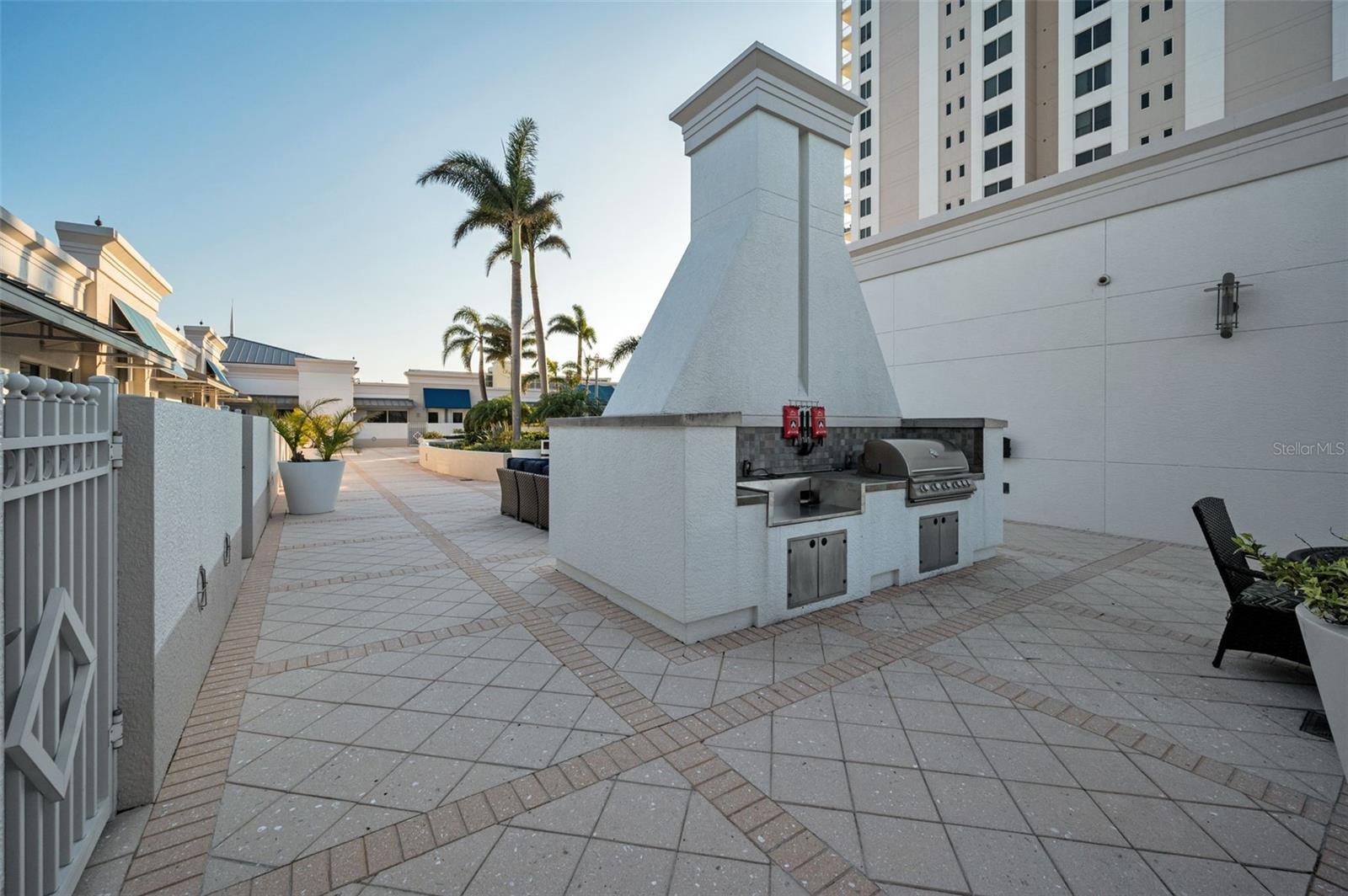 331 CLEVELAND ST #310 — photo 42