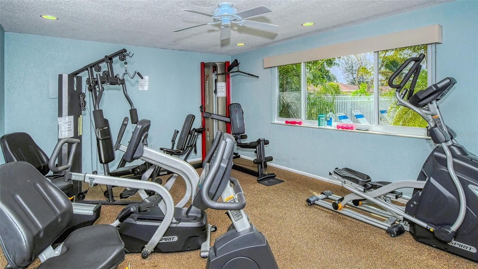 2721 RIVERBLUFF PL #V-50 — photo 39