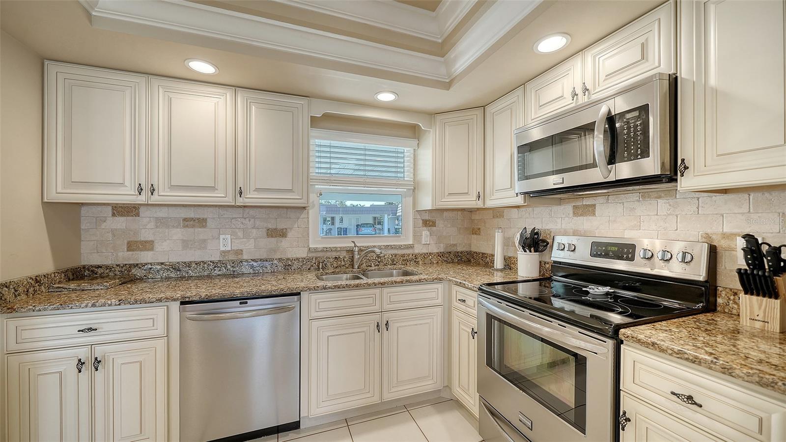 2721 RIVERBLUFF PL #V-50 — photo 17