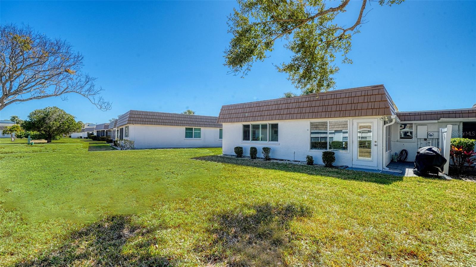 2721 RIVERBLUFF PL #V-50 — photo 29