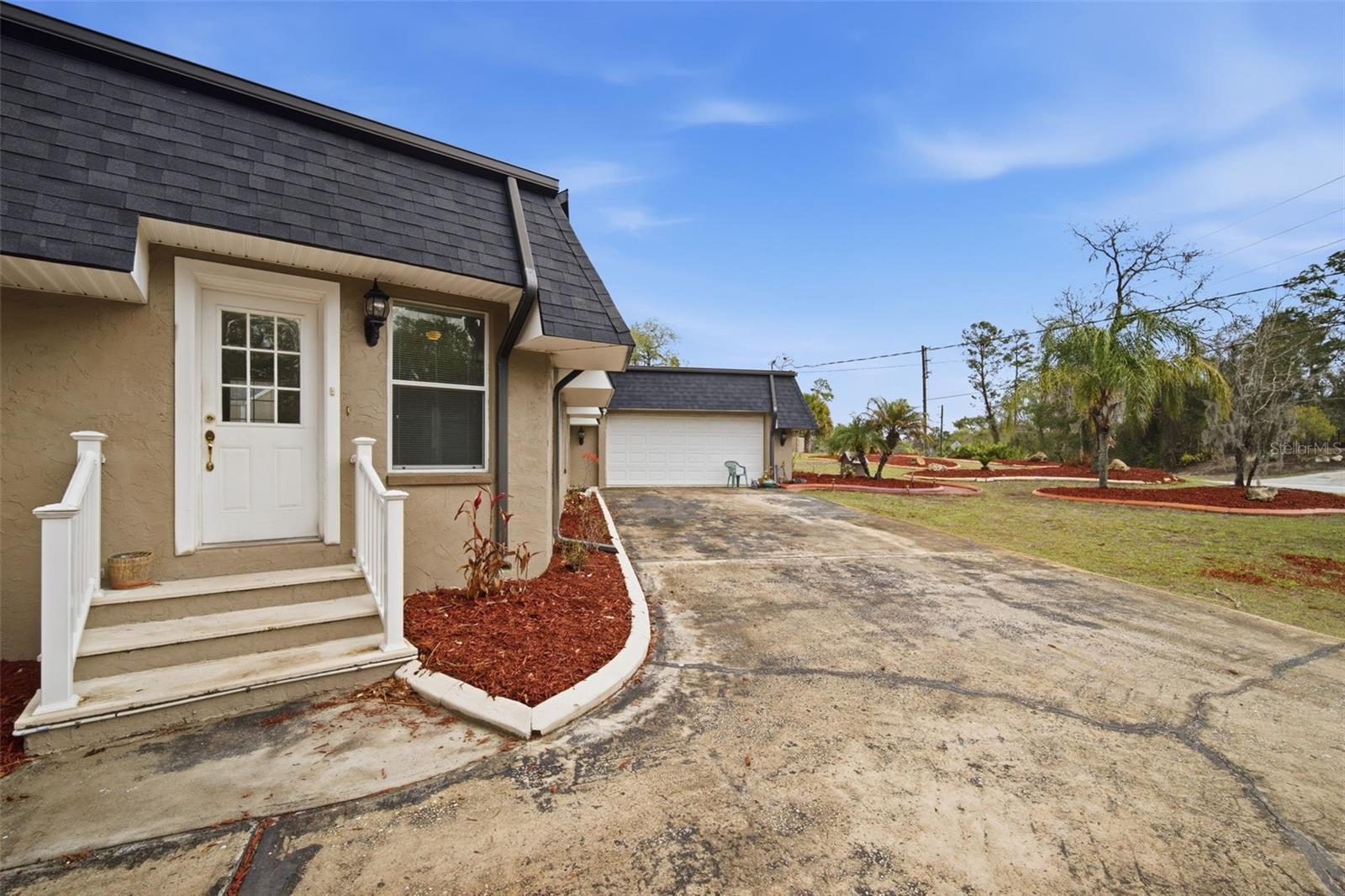Home in NEW PORT RICHEY — photo 42