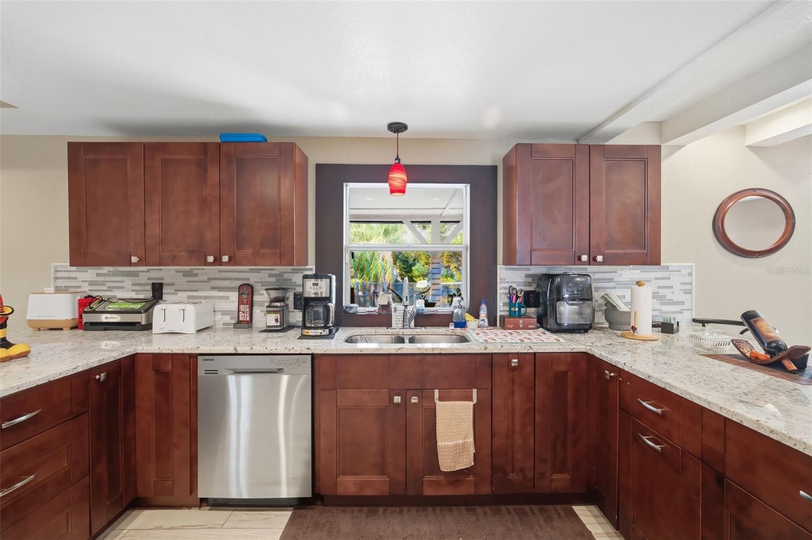 Home in NEW PORT RICHEY — photo 6