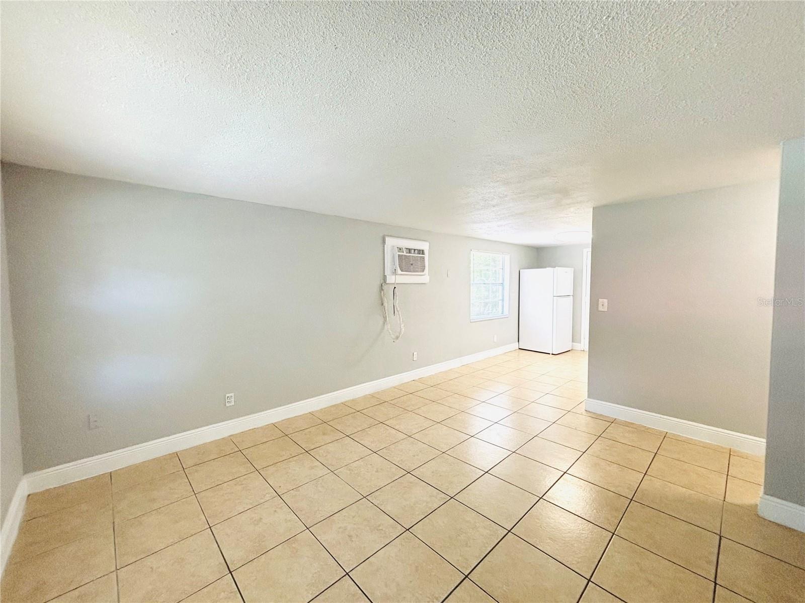 11733 N 12TH ST #L — photo 2