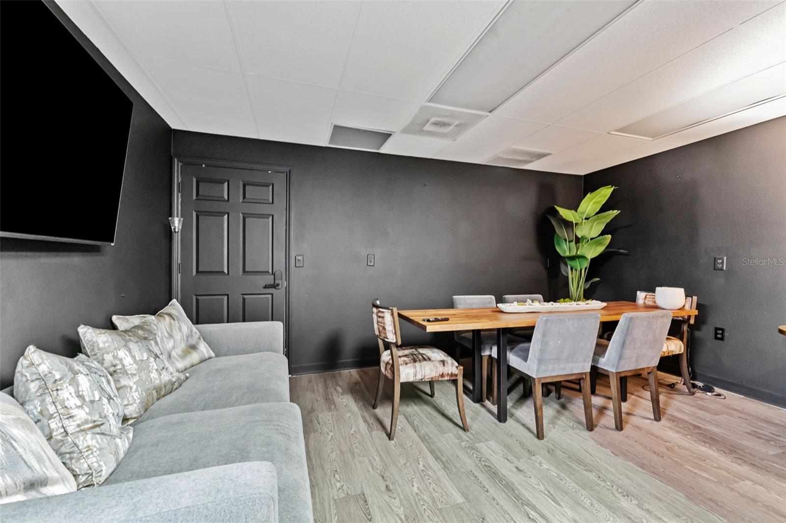 3007 W CYPRESS ST — photo 28