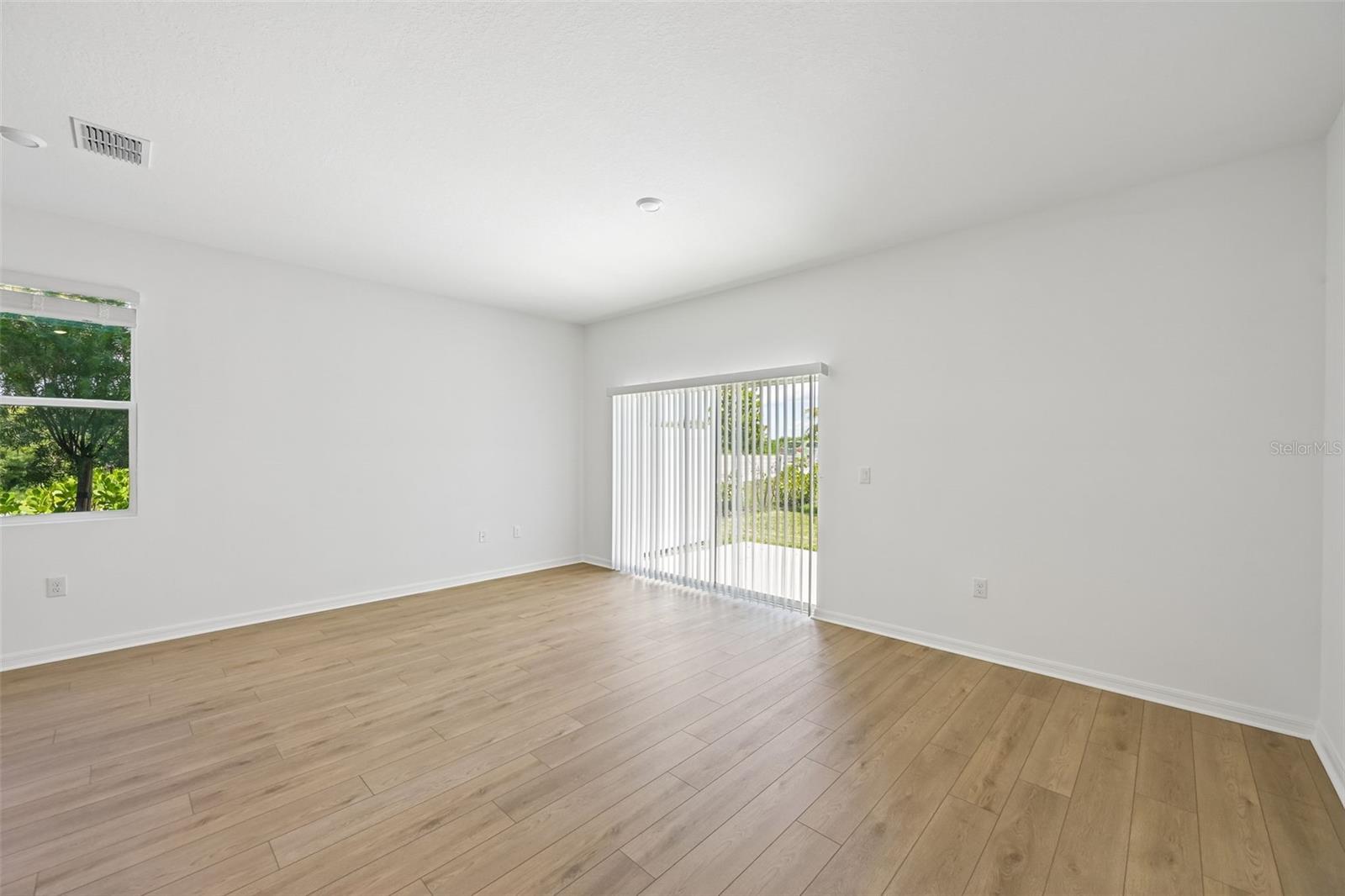 7150 GRAND FOREST WAY — photo 3