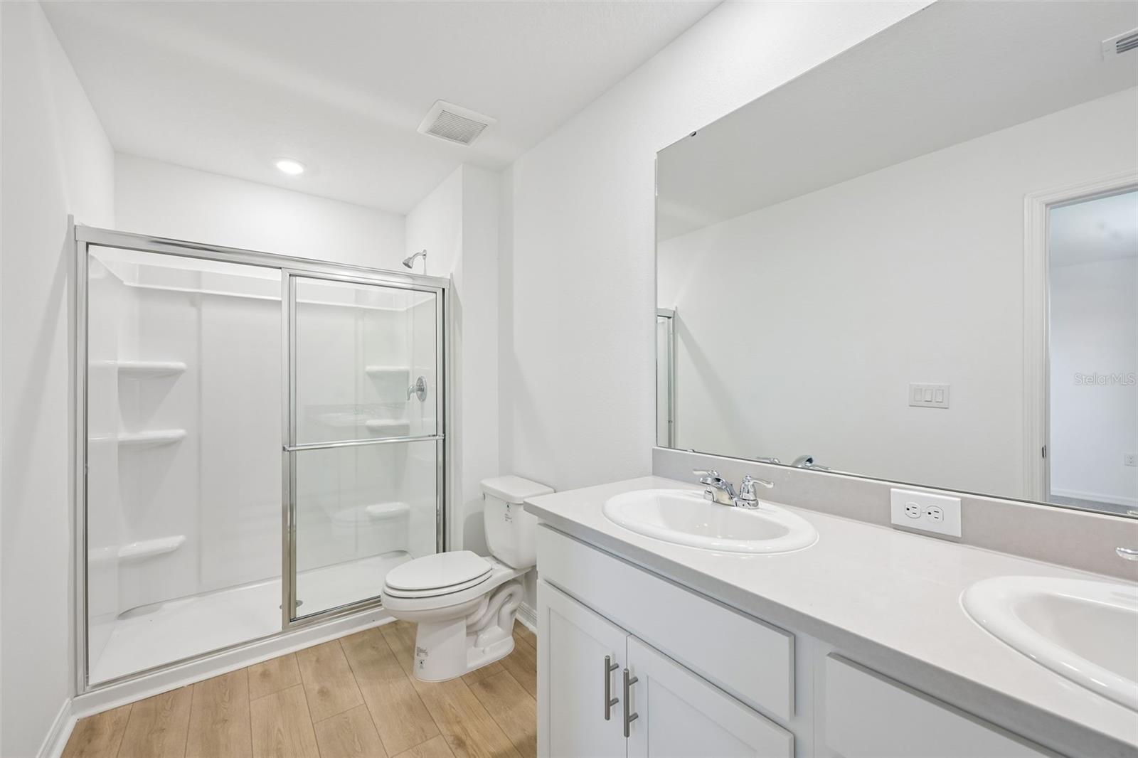 7150 GRAND FOREST WAY — photo 4