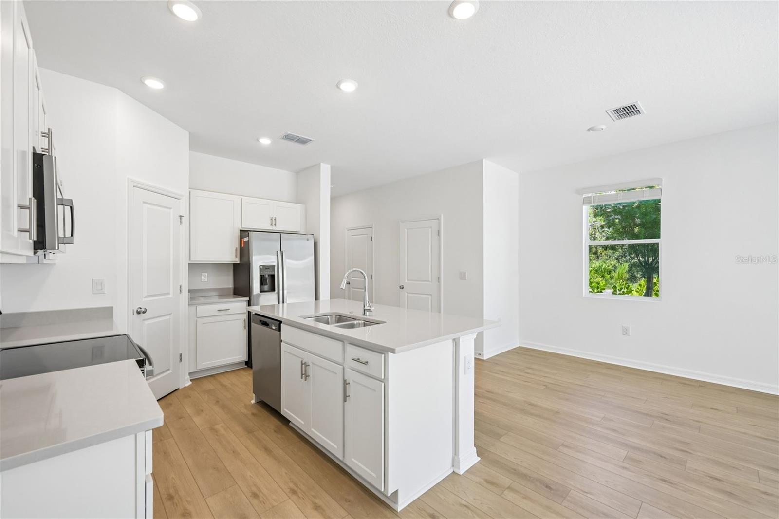 7150 GRAND FOREST WAY — photo 12
