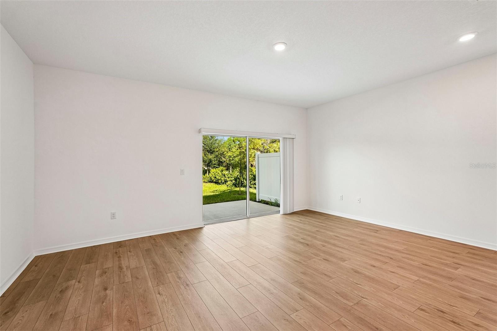 7151 GRAND FOREST WAY — photo 3