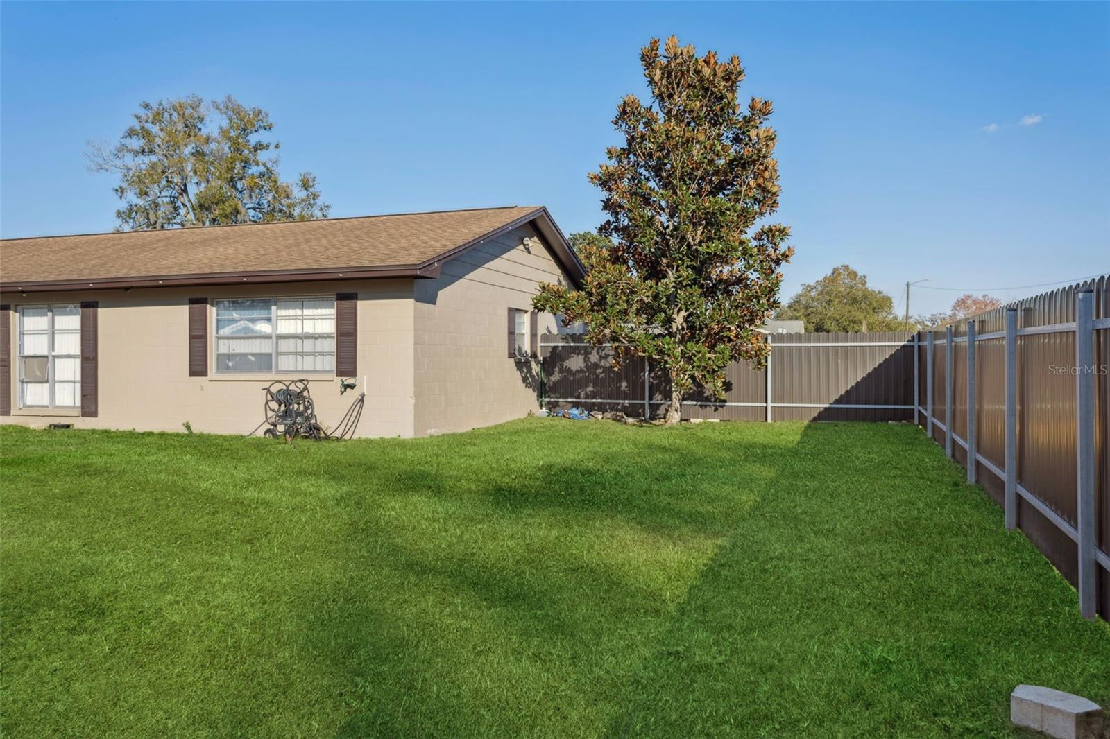 1614 BERKSHIRE DR — photo 24