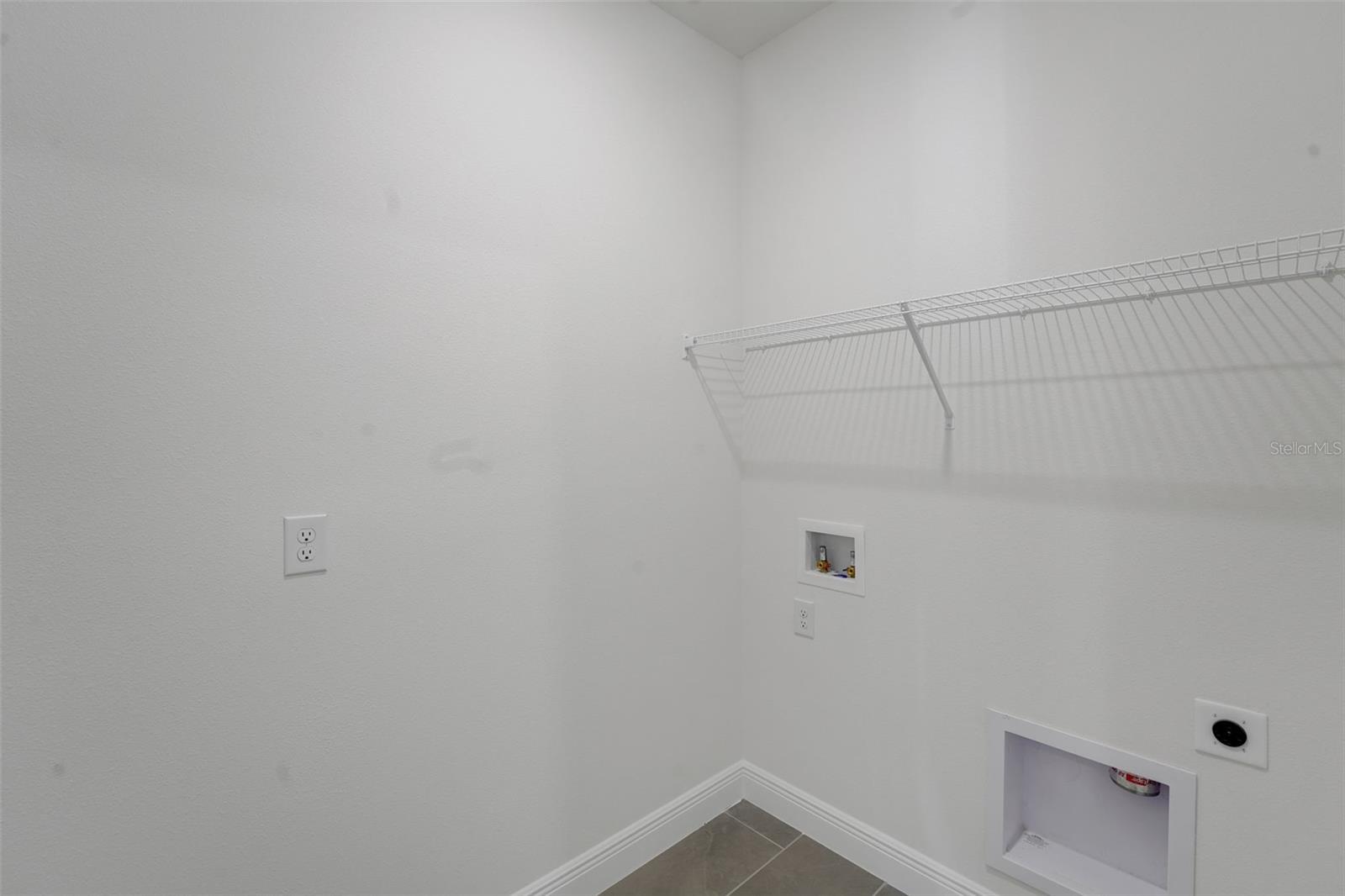 7425 SEA MANATEE ST — photo 21