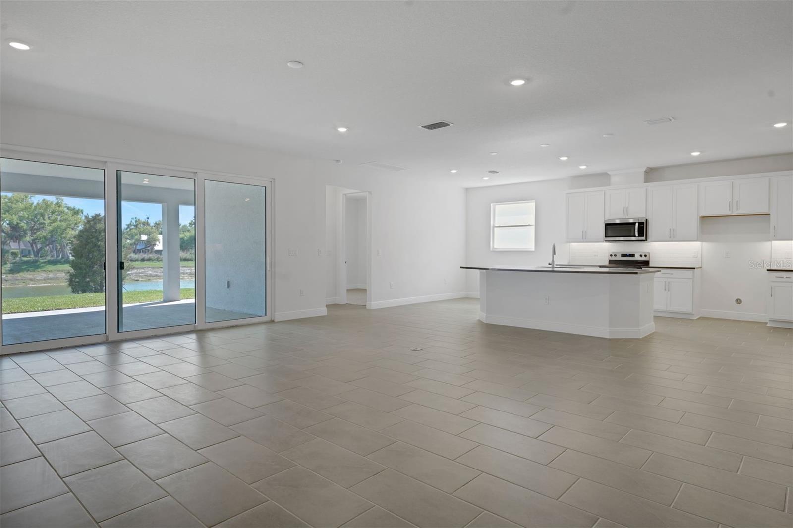 7425 SEA MANATEE ST — photo 31