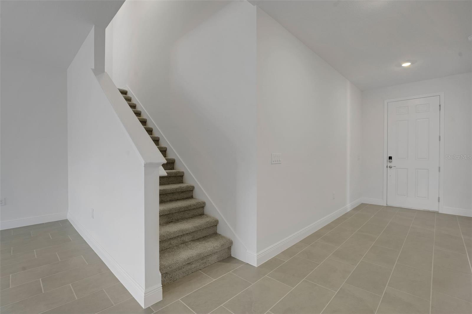 7425 SEA MANATEE ST — photo 35