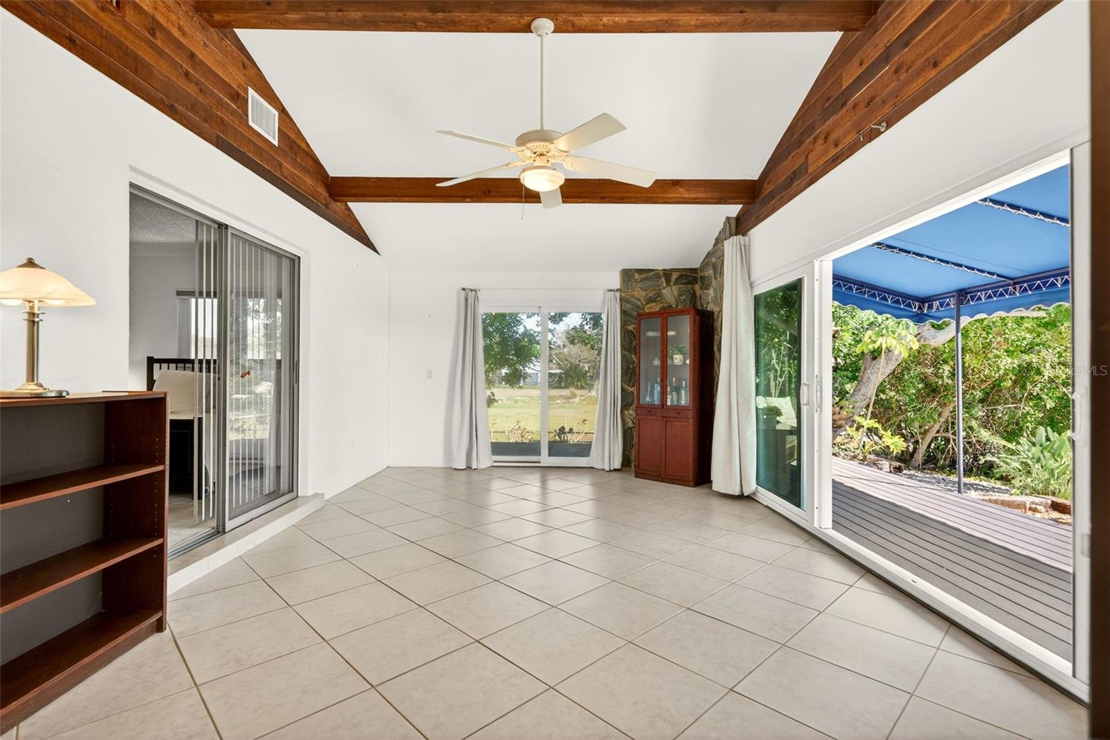 550 DE NARVAEZ DR — photo 19