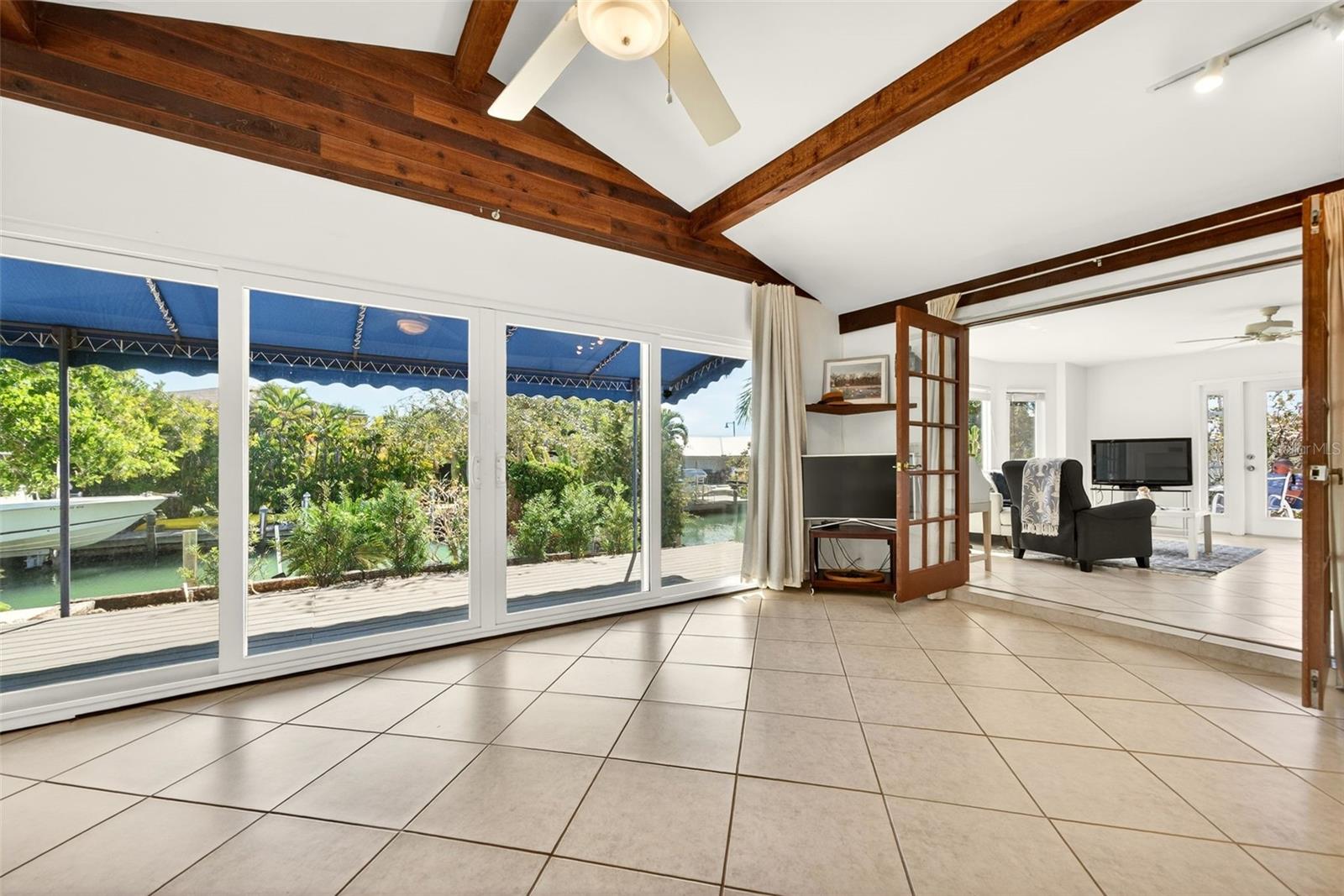 550 DE NARVAEZ DR — photo 22