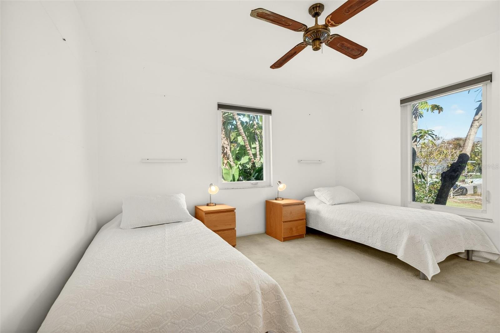 550 DE NARVAEZ DR — photo 25