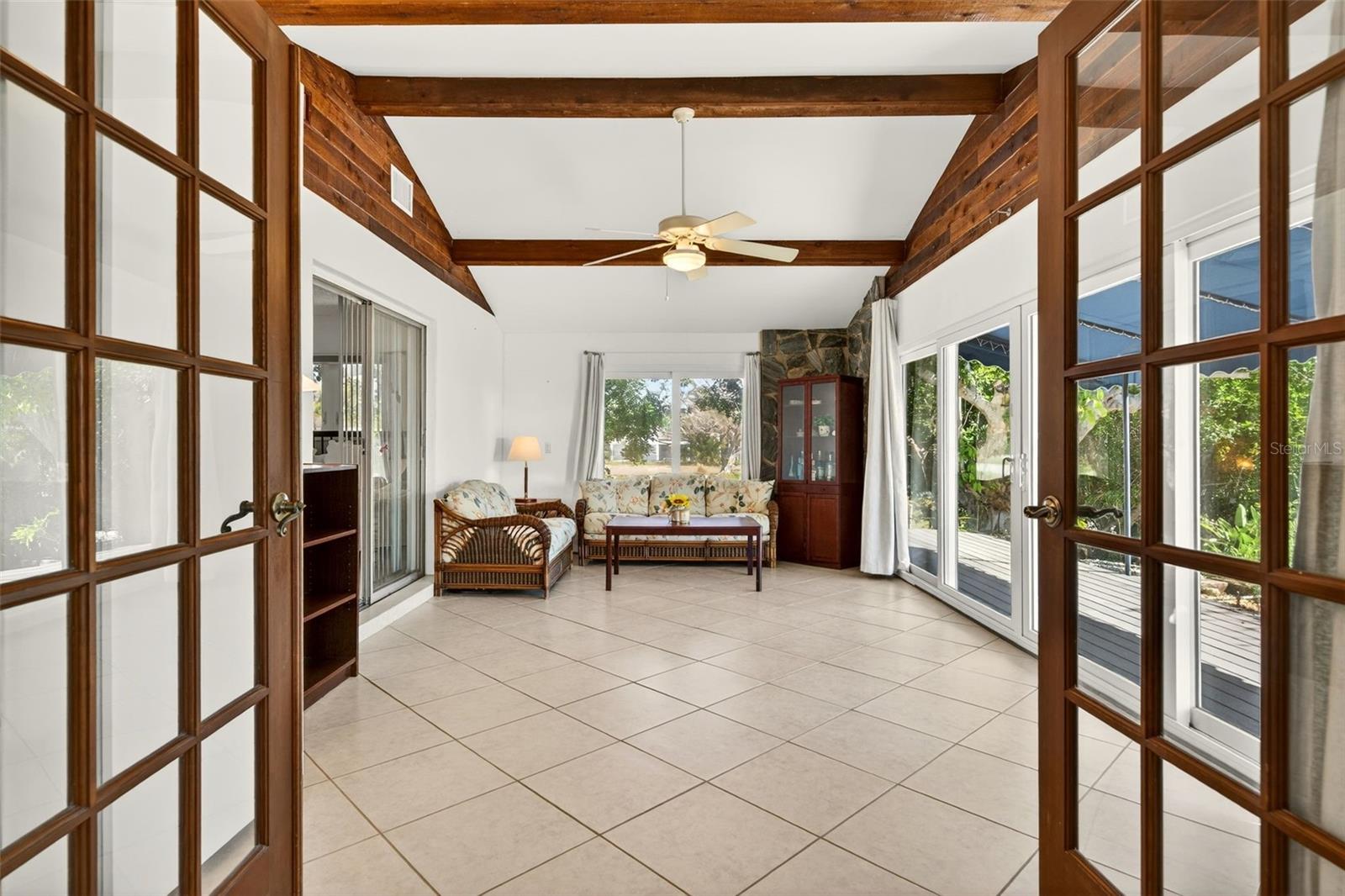 550 DE NARVAEZ DR — photo 18