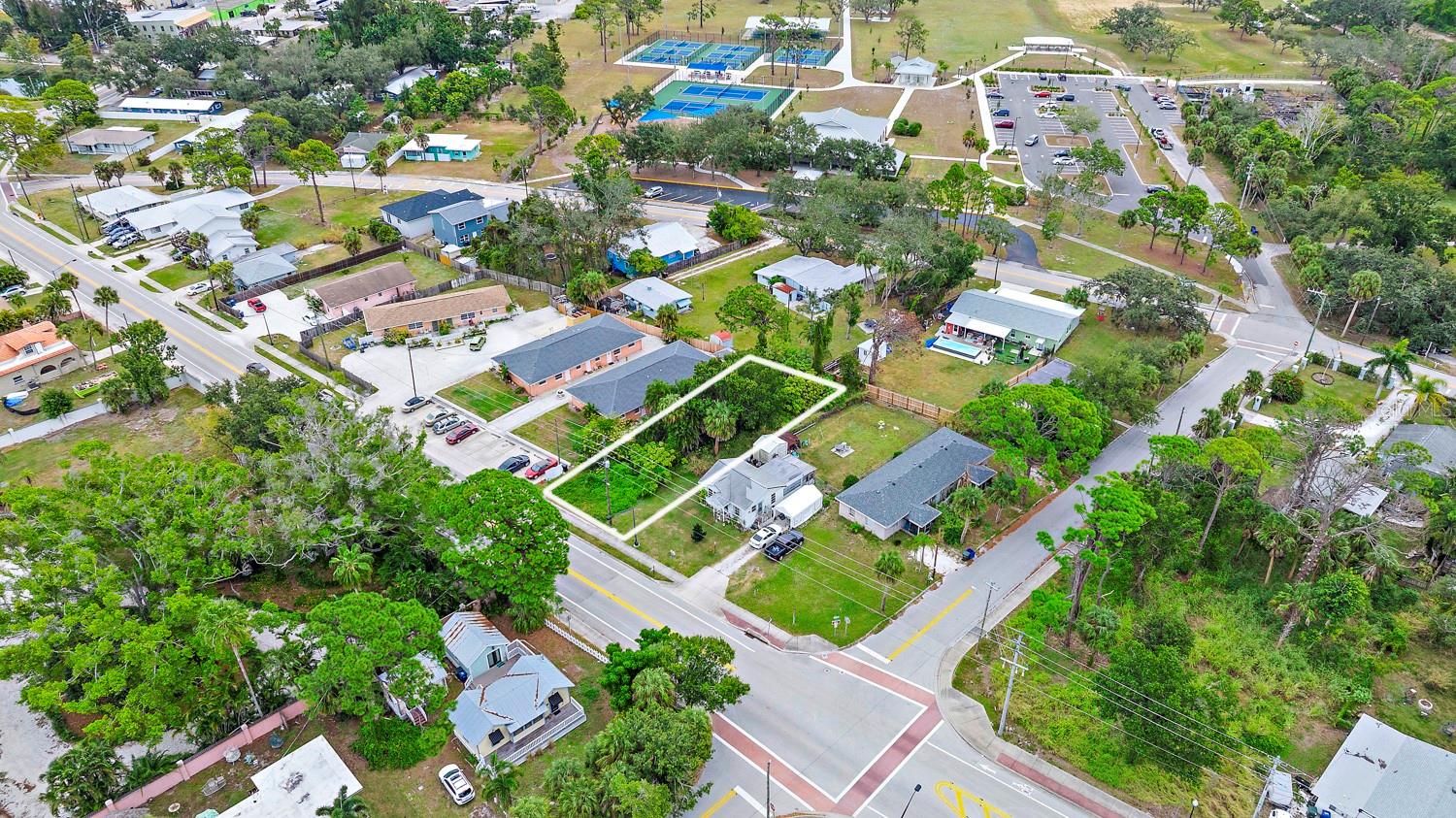 COLONIA LN — photo 2