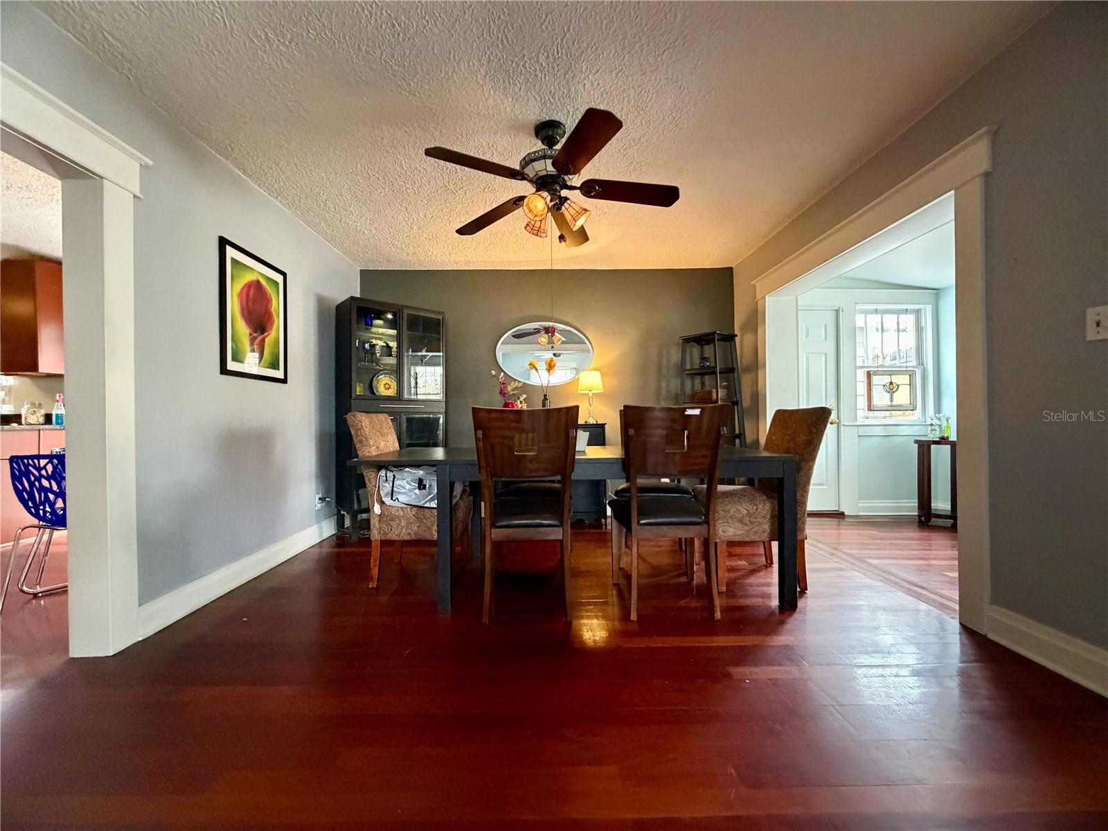 403 W CHELSEA ST — photo 11