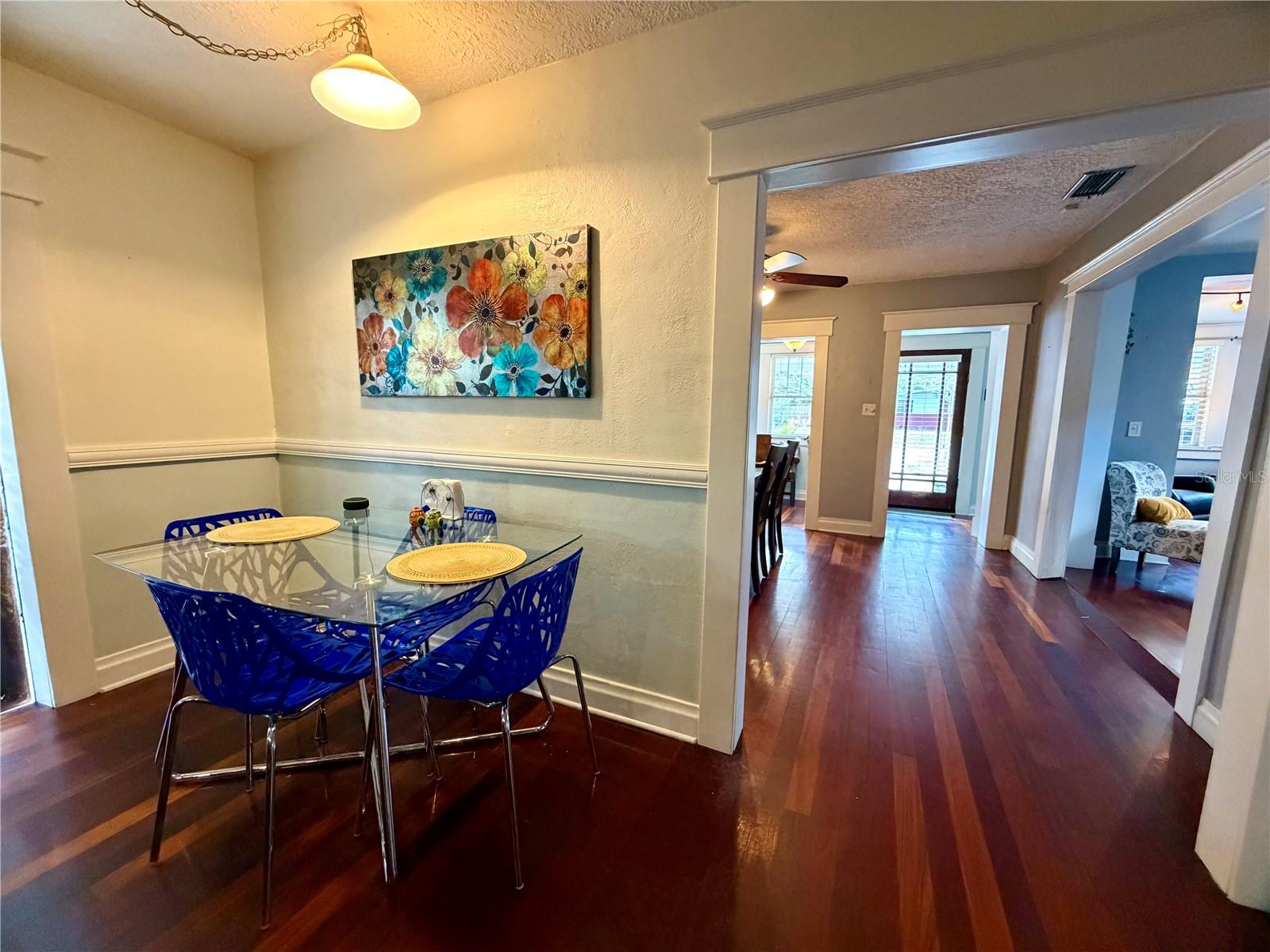 403 W CHELSEA ST — photo 22