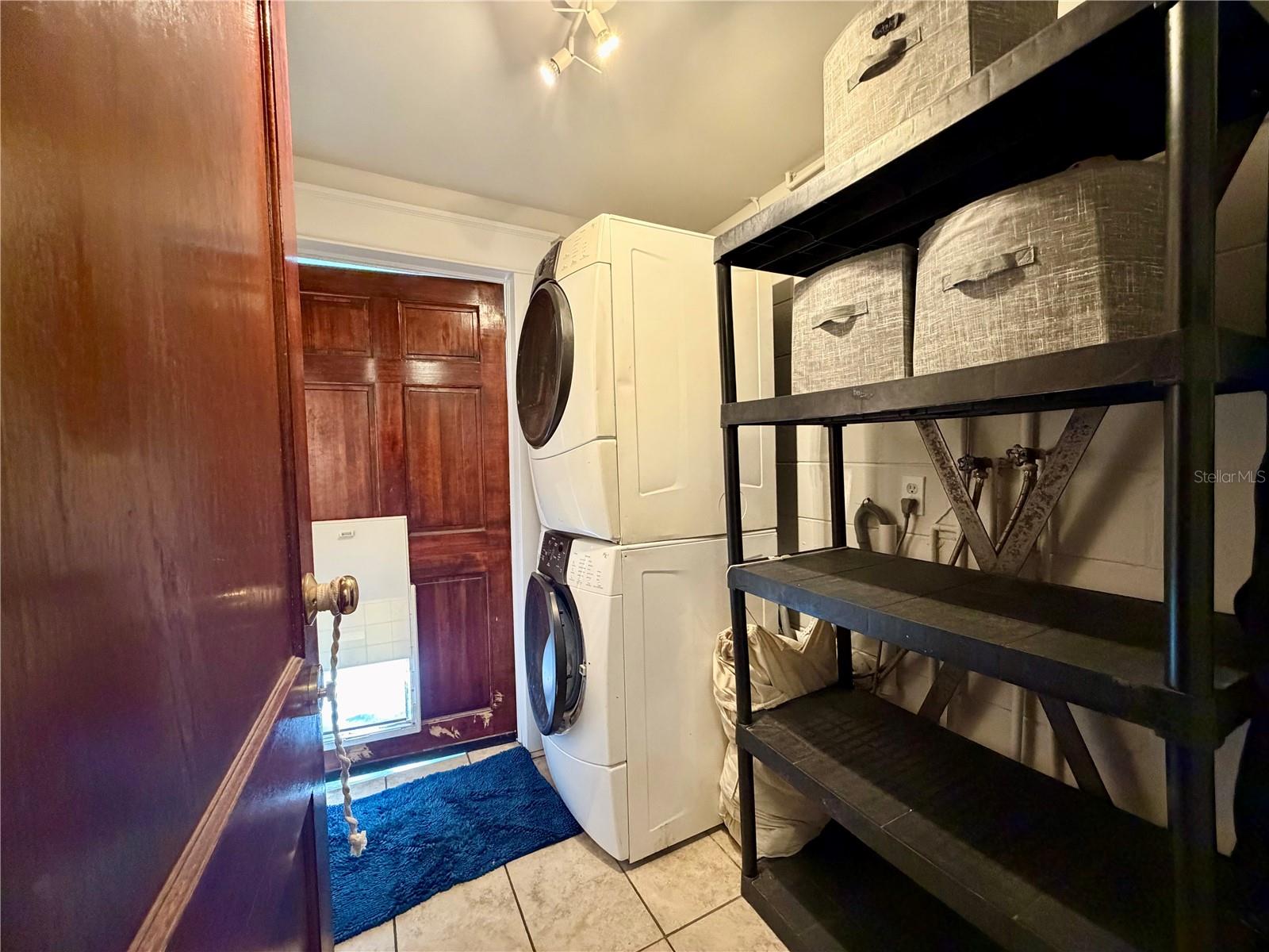 403 W CHELSEA ST — photo 30