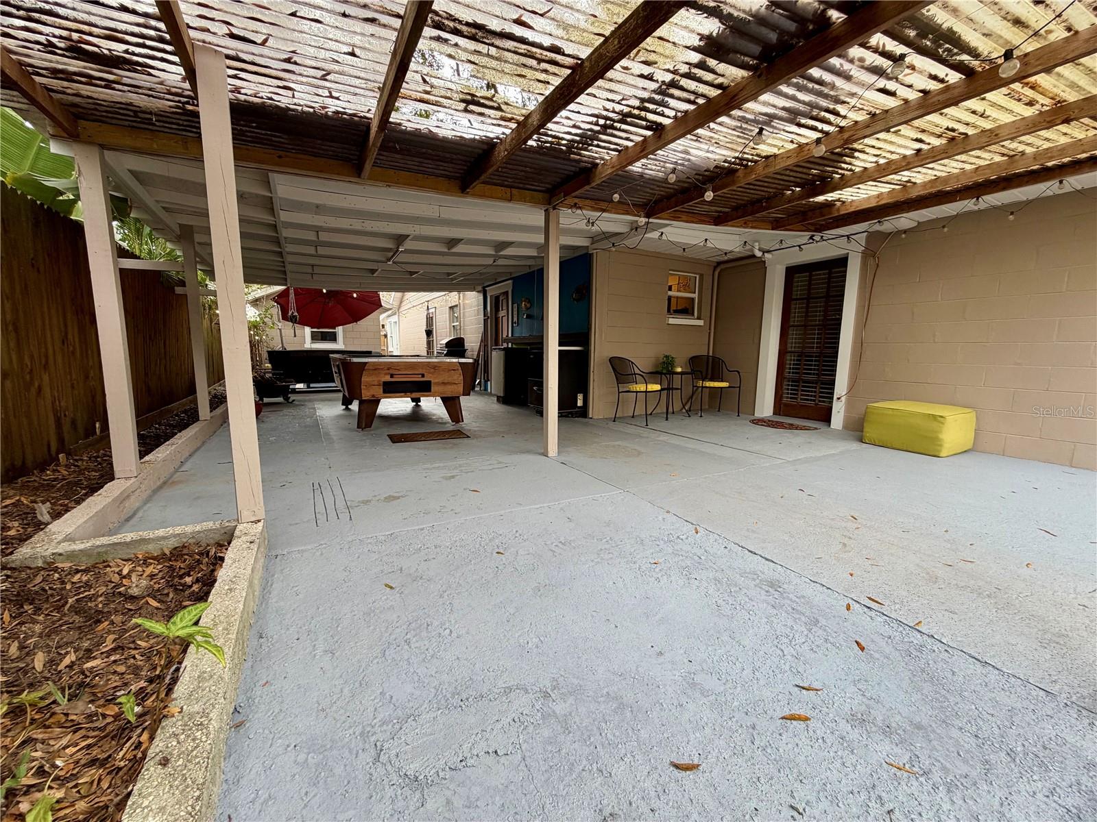 403 W CHELSEA ST — photo 44
