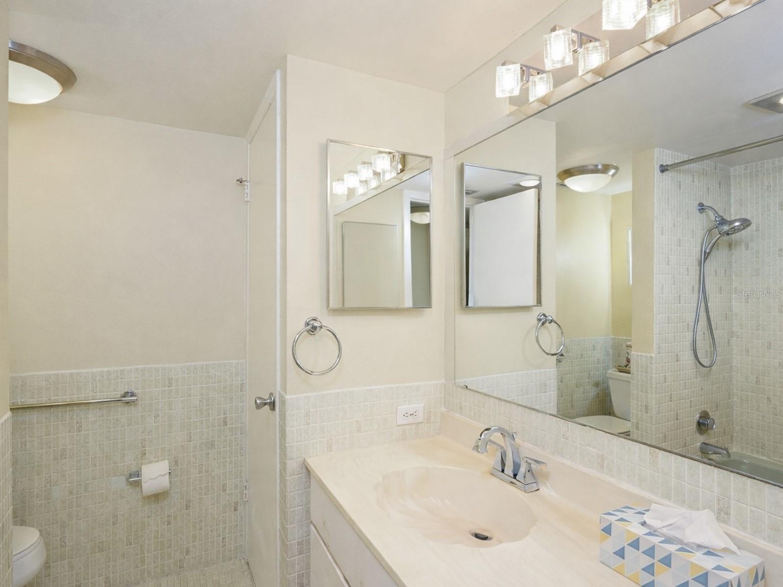 1770 BENJAMIN FRANKLIN DR #206 — photo 23