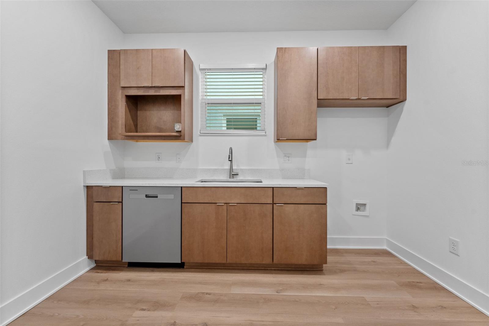 1922 W FIG ST #2 — photo 26