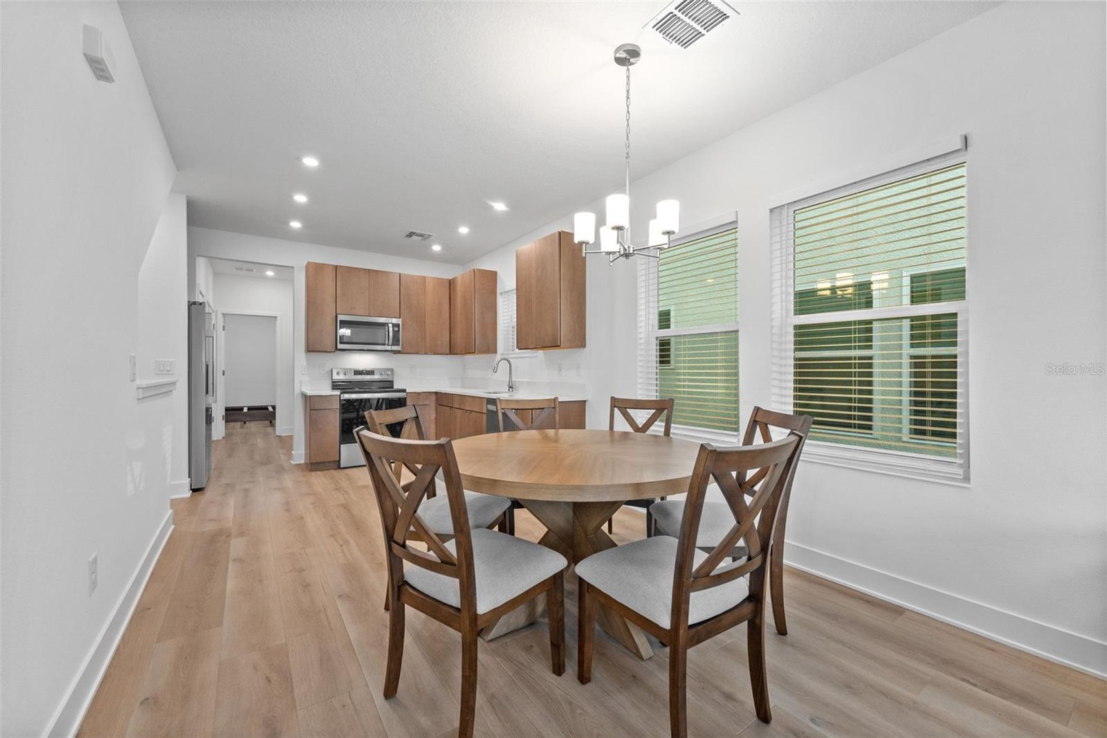 1922 W FIG ST #2 — photo 8