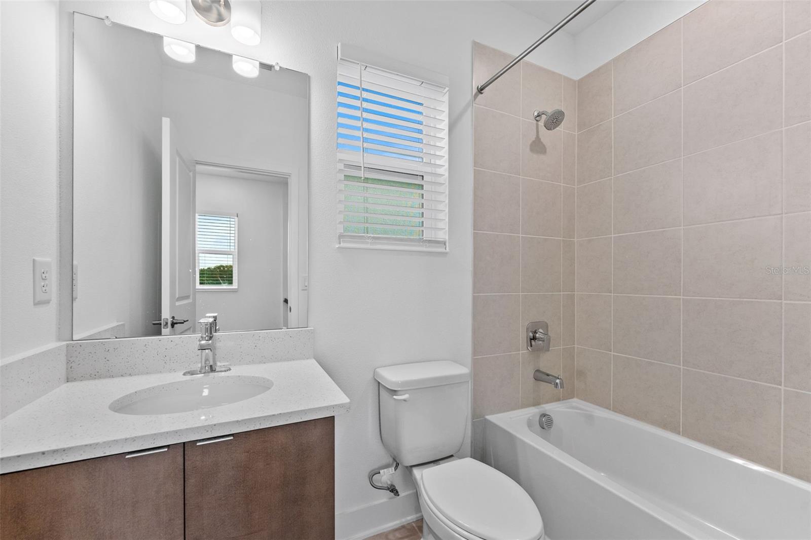 1922 W FIG ST #2 — photo 24