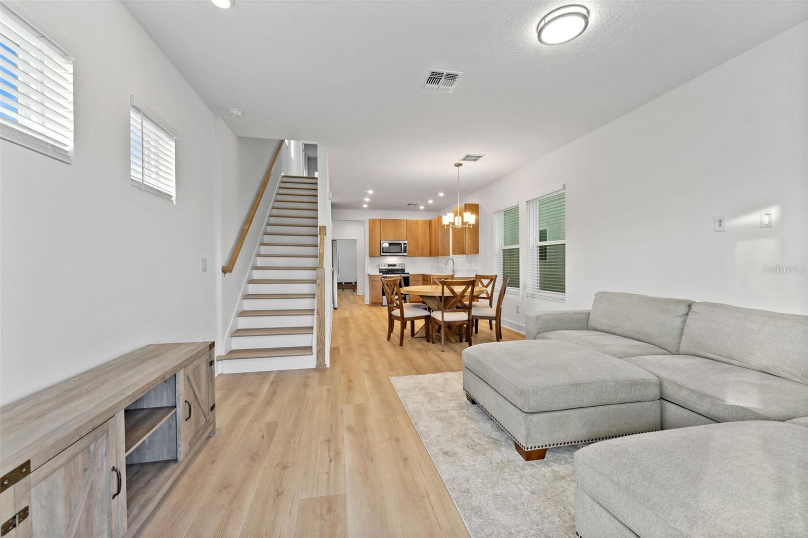 1922 W FIG ST #2 — photo 11