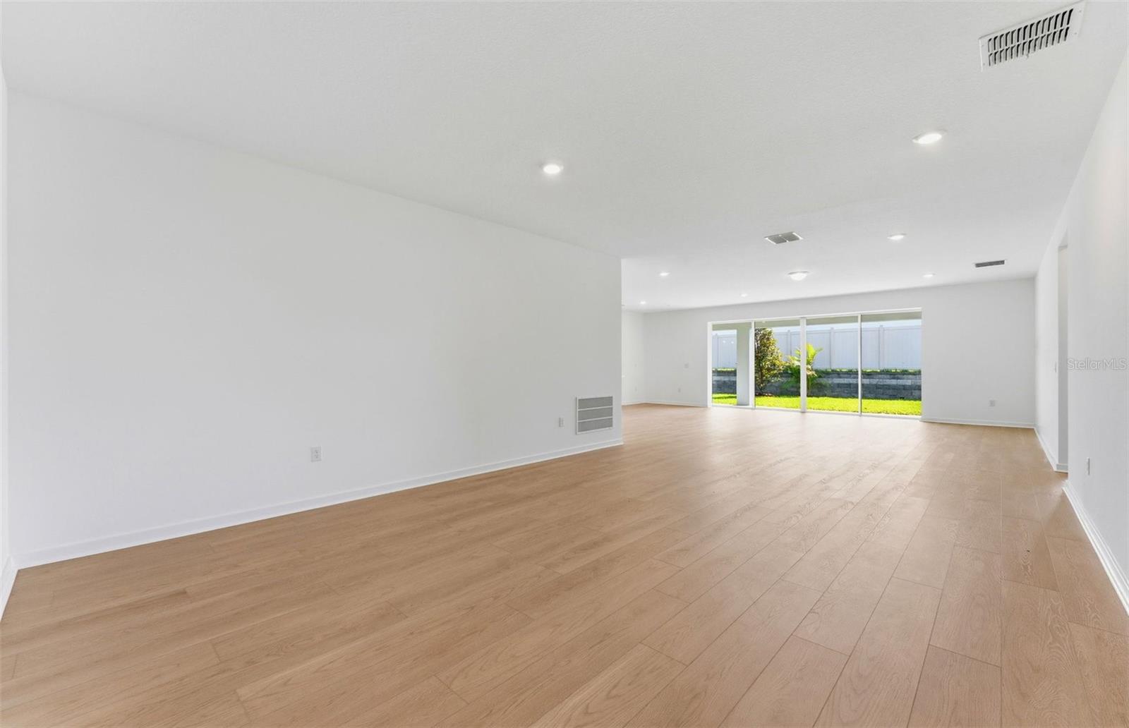 9738 AUTUMN RIDGE AVE — photo 7