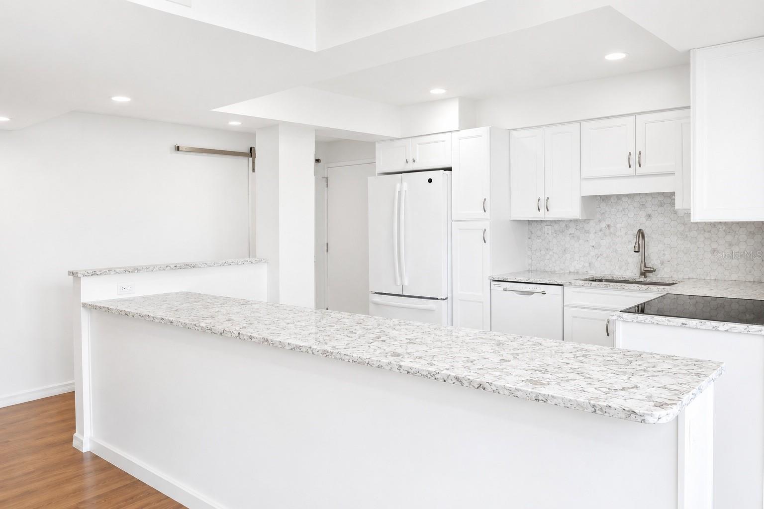 707 S GULFSTREAM AVE #307 — photo 4
