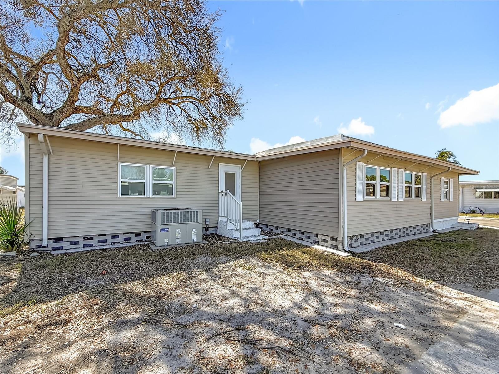10101 N LAKE DR #89 — photo 45