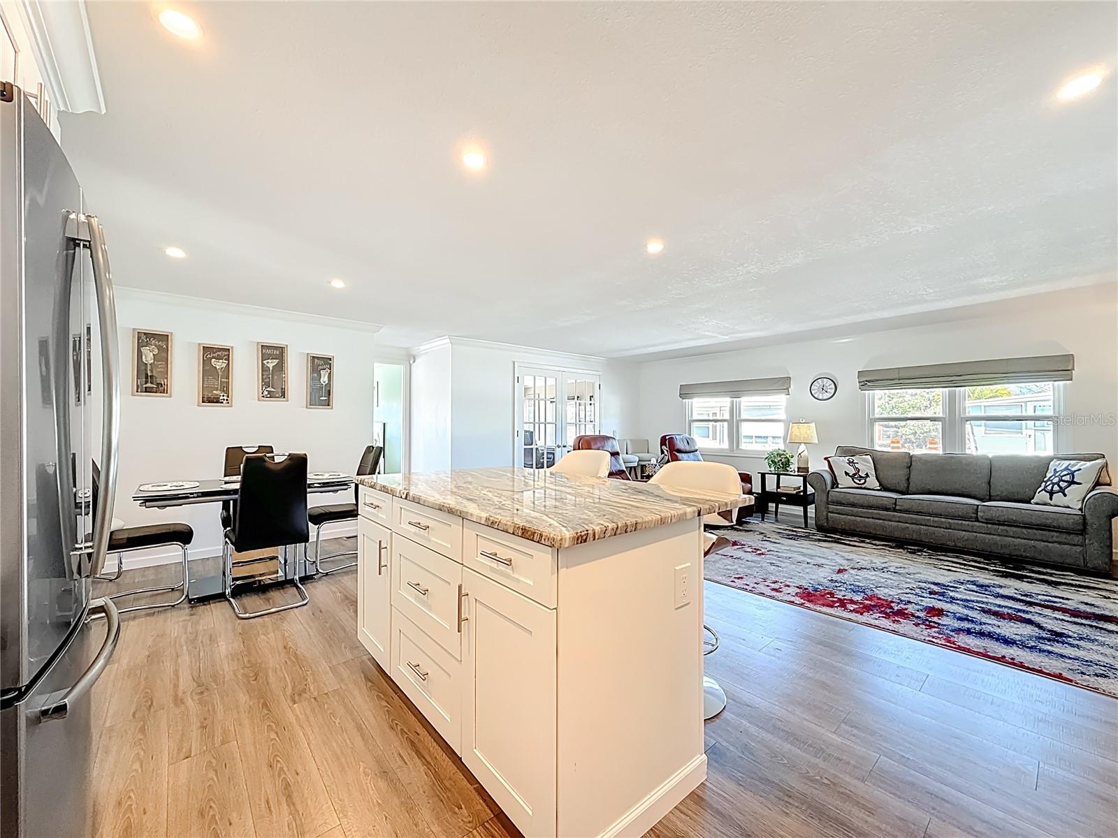 10101 N LAKE DR #89 — photo 16