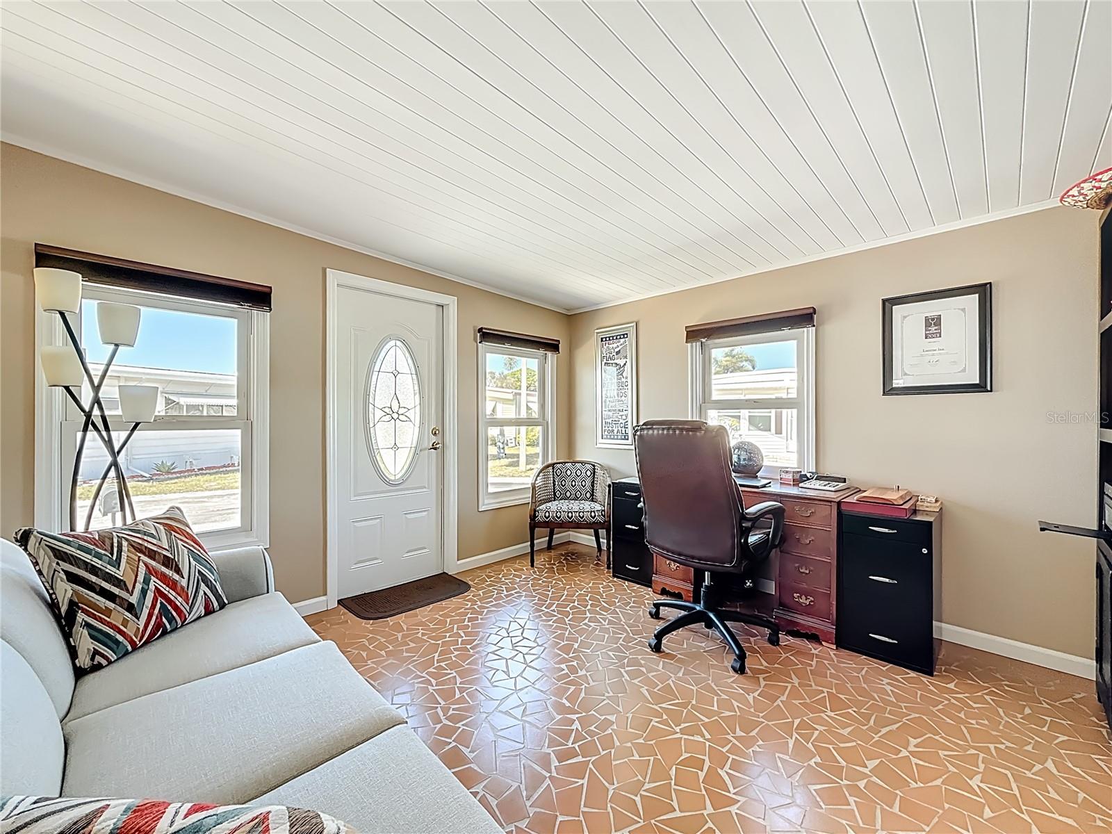 10101 N LAKE DR #89 — photo 11