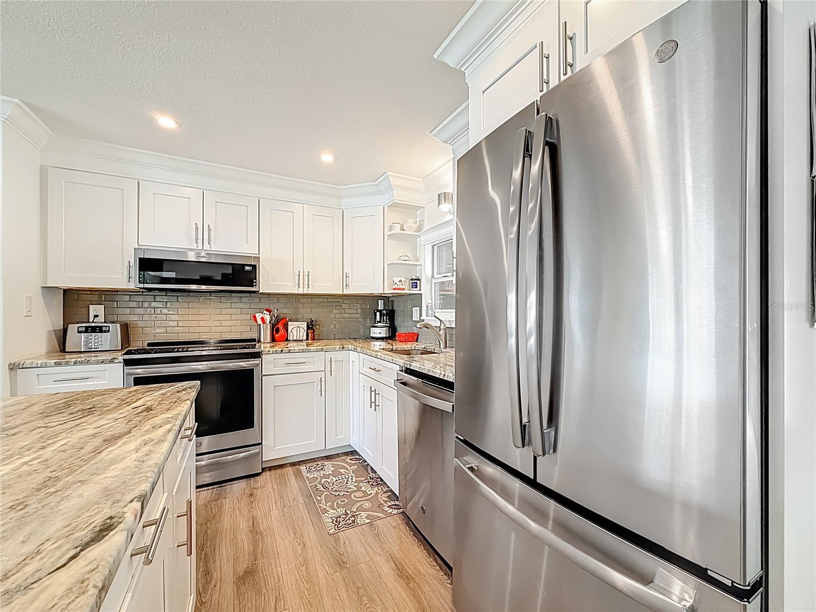 10101 N LAKE DR #89 — photo 14