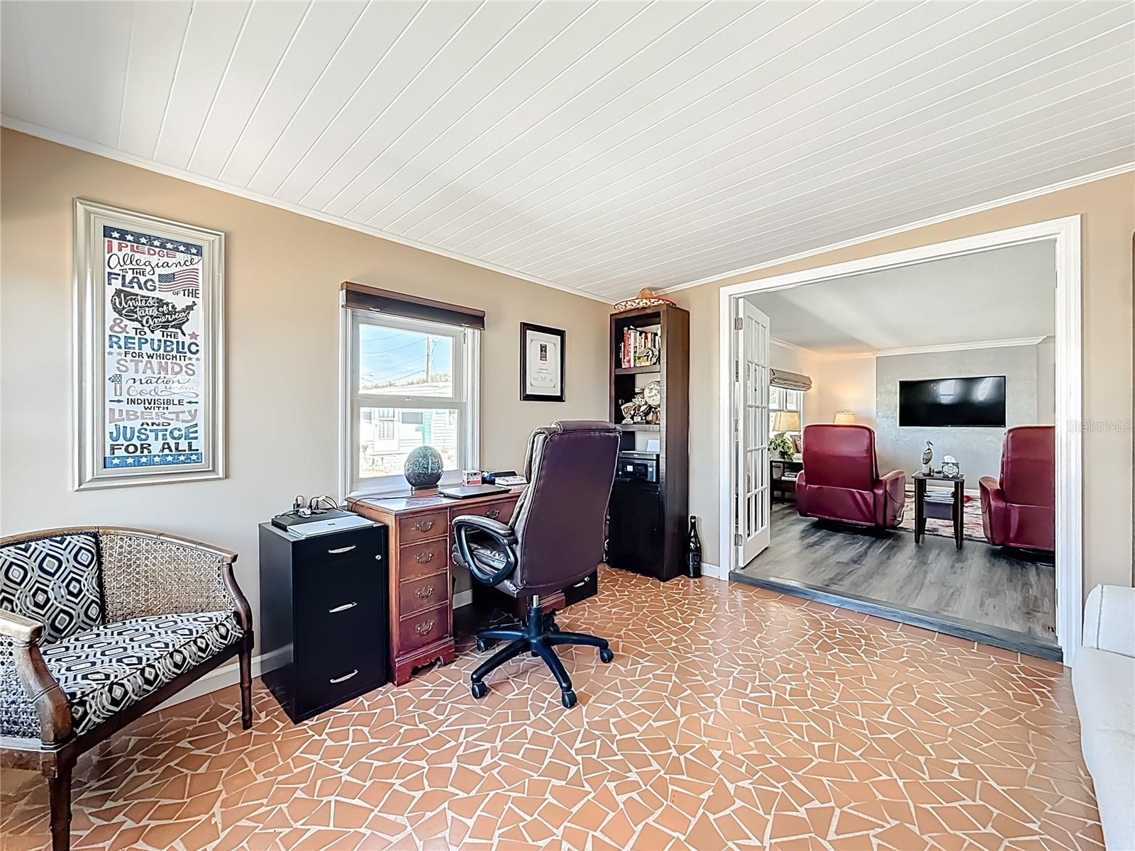 10101 N LAKE DR #89 — photo 10