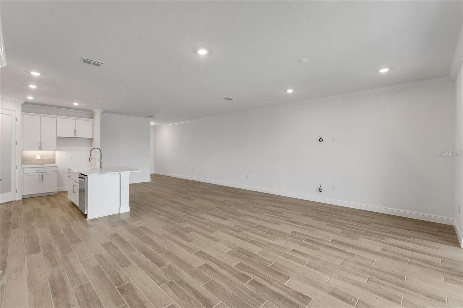 7511 SEA OAK CT — photo 10