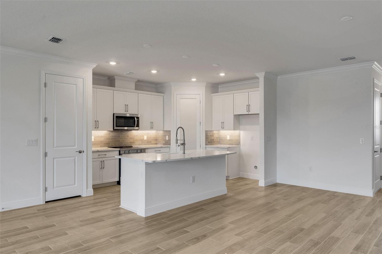 7511 SEA OAK CT — photo 11