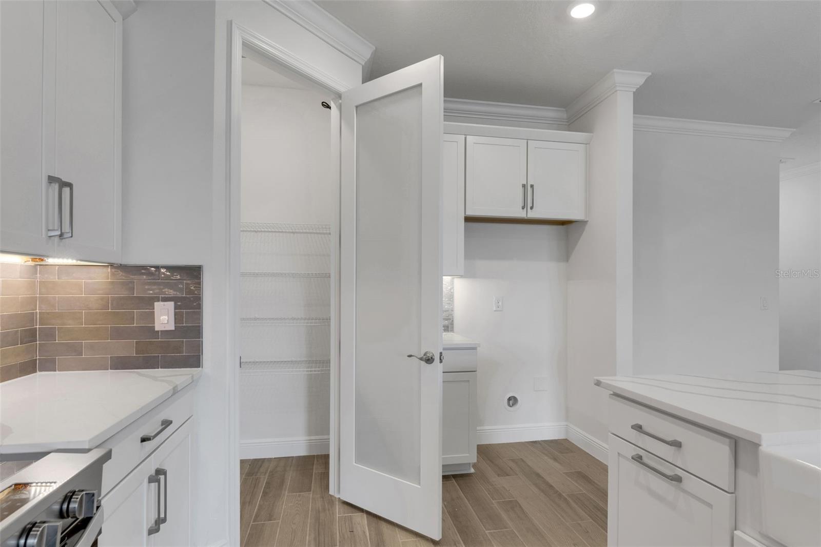7511 SEA OAK CT — photo 17