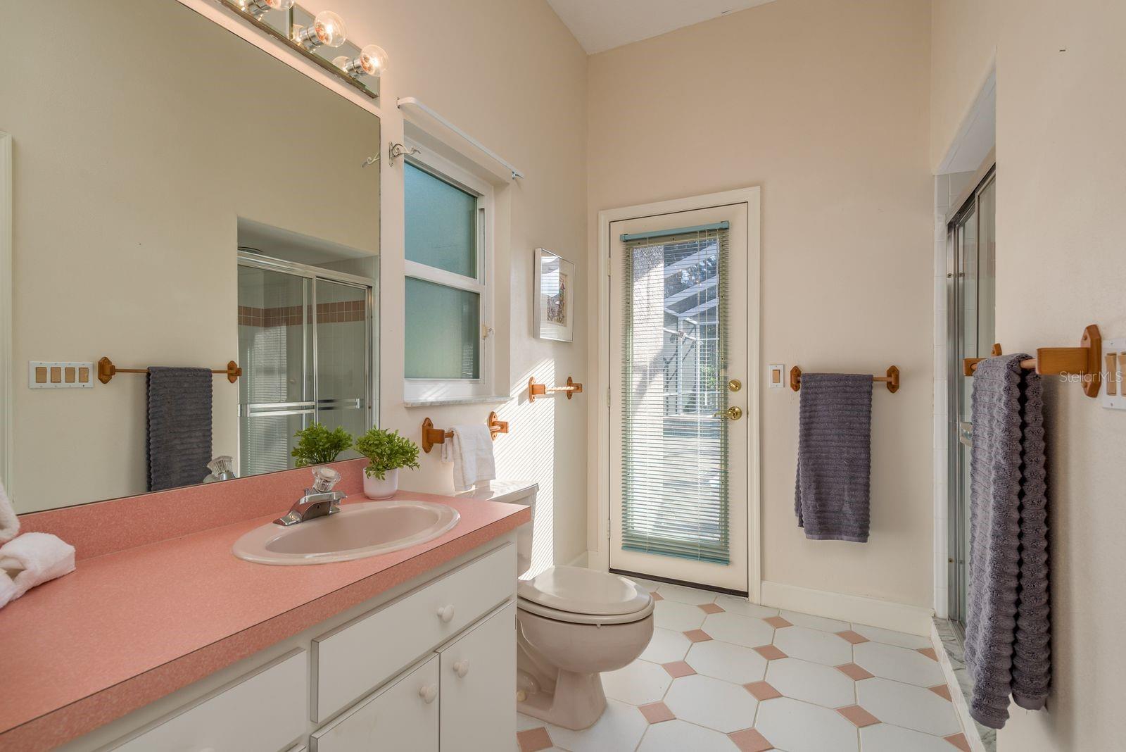 771 WEATHERSFIELD DR — photo 25
