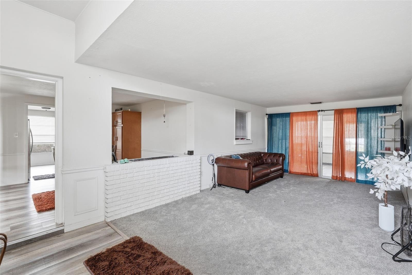 1709 CARNEGIE CIR — photo 4