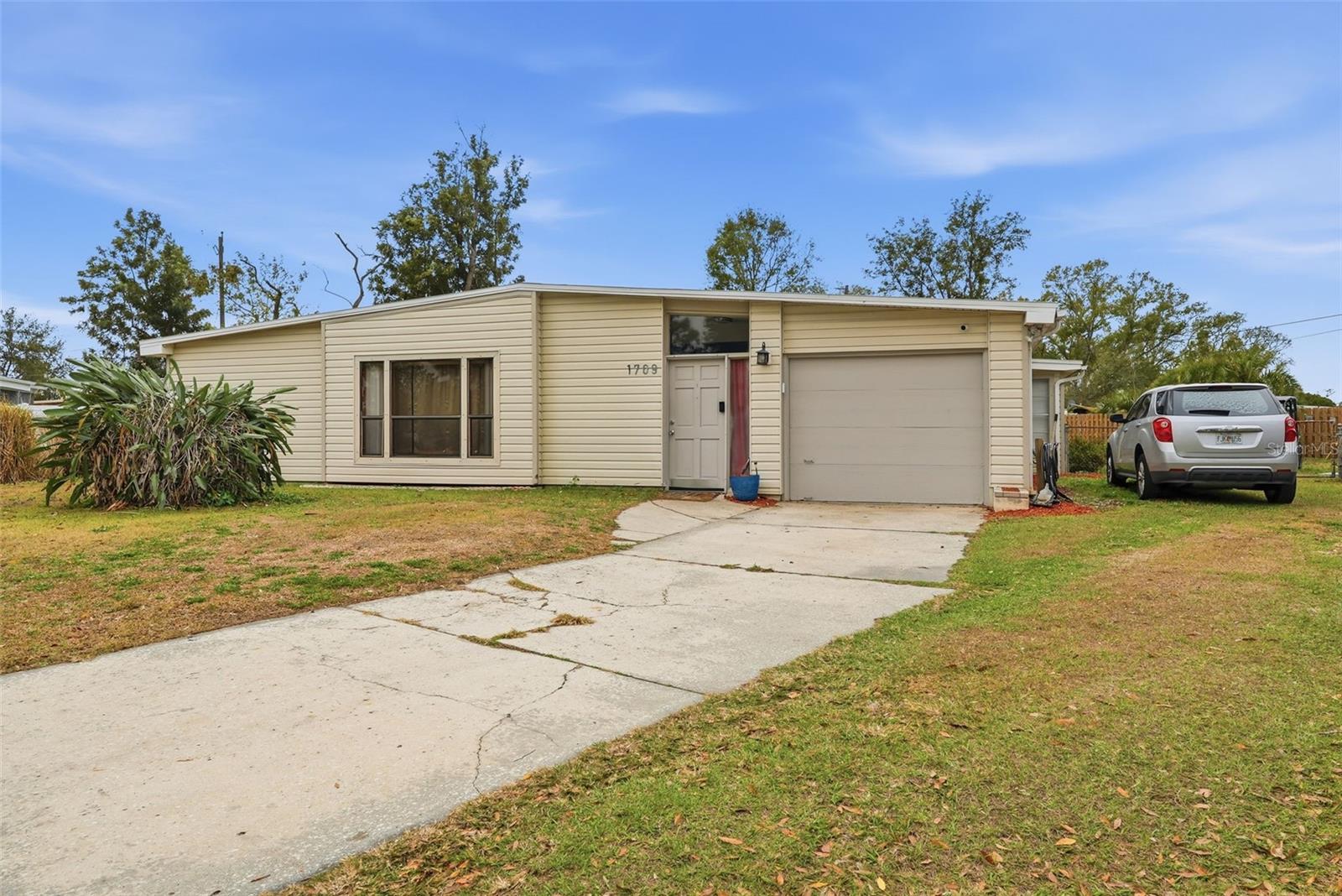 1709 CARNEGIE CIR — photo 3