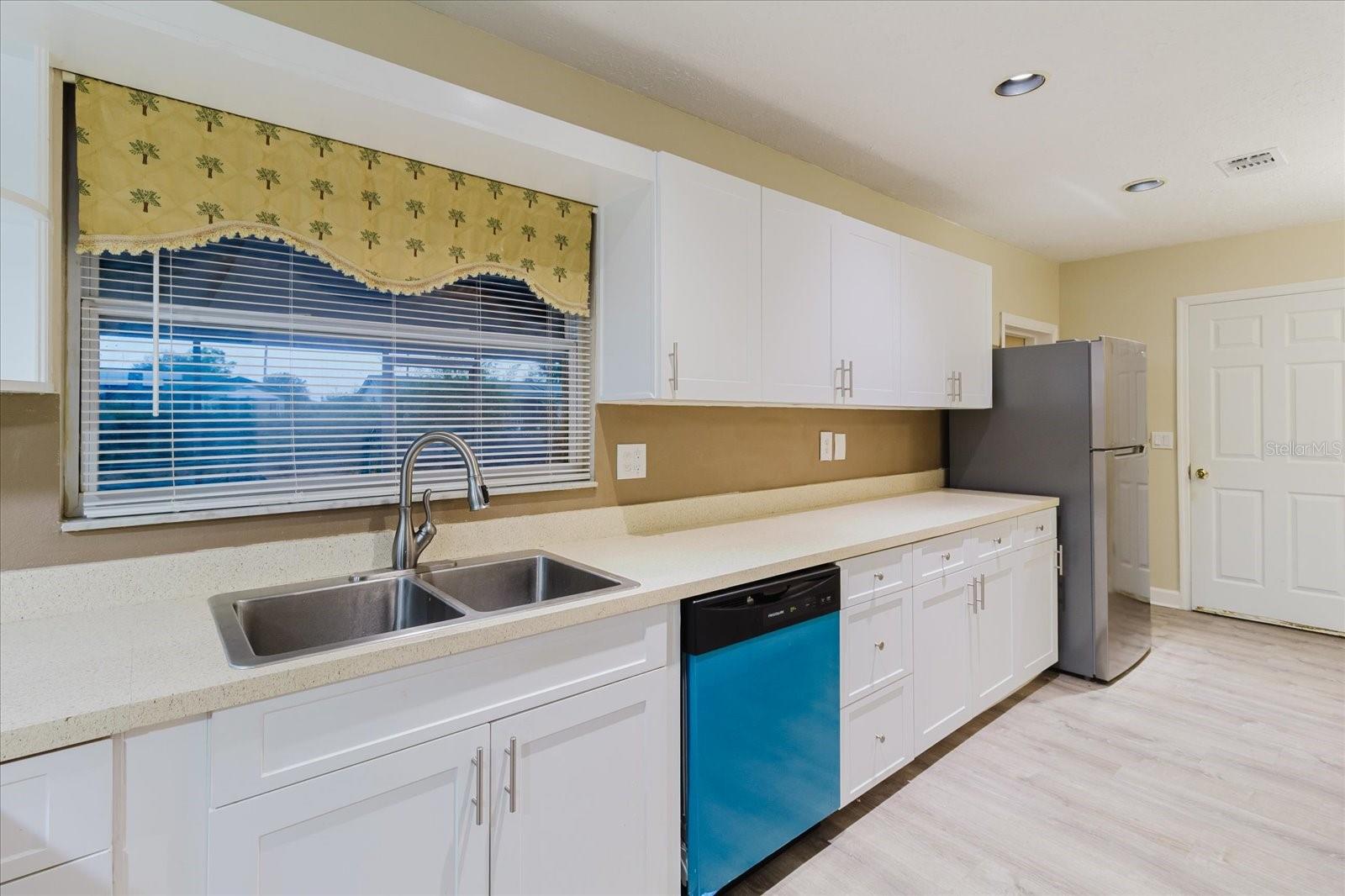 1210 LADY ELAINE DR — photo 88