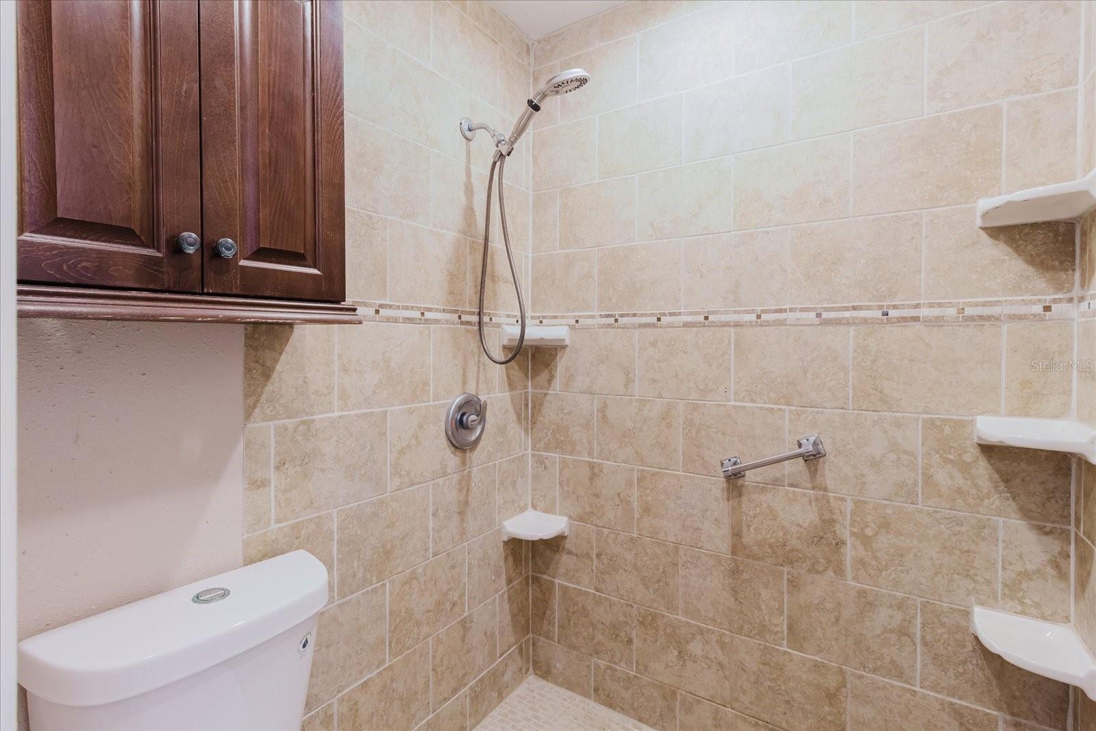 1210 LADY ELAINE DR — photo 73