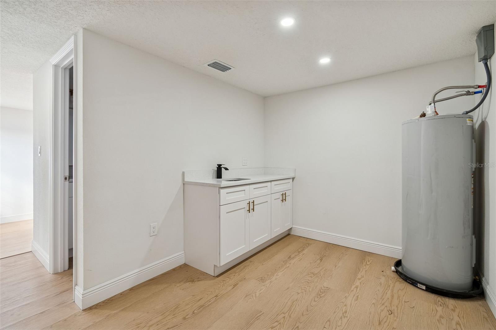 7910 W POWHATAN AVE — photo 69