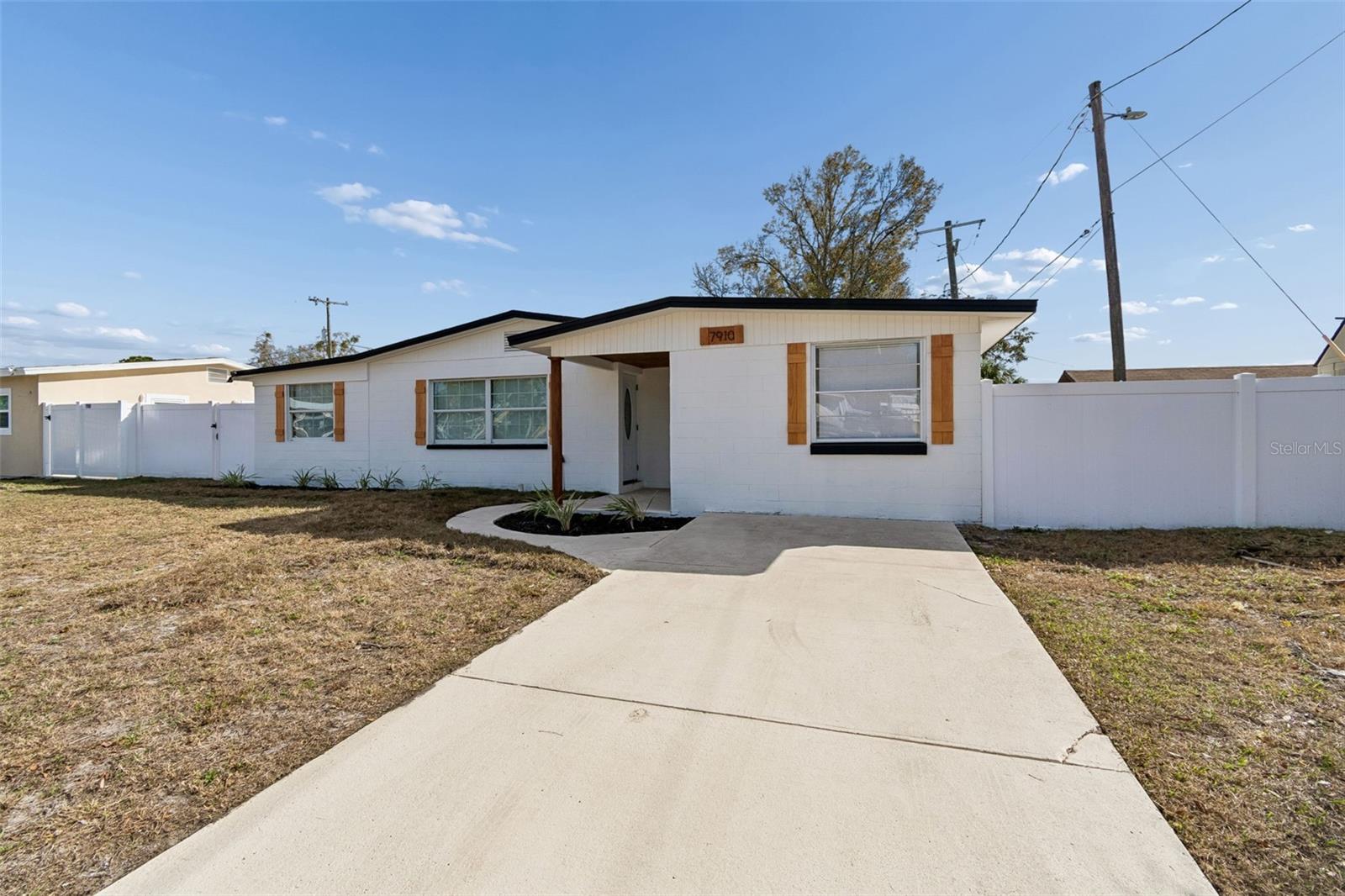7910 W POWHATAN AVE — photo 6